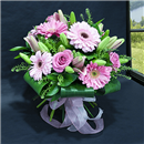 https://bonovo.isisflor.com/fileuploads/Produtos/Bouquets e Ramos/thumb__Isisflor_Bouquet_Astral_01.png